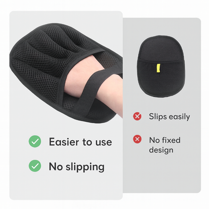 Pet Grooming Glove – Easy Hair Removal & Deshedding